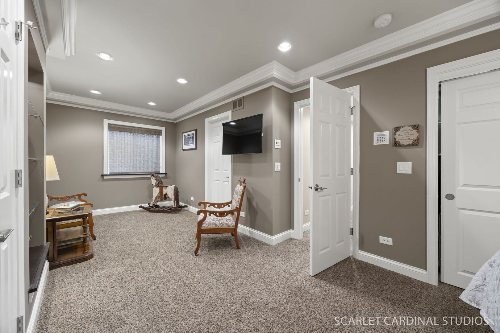 832 Deering Court, West Chicago, IL 60185