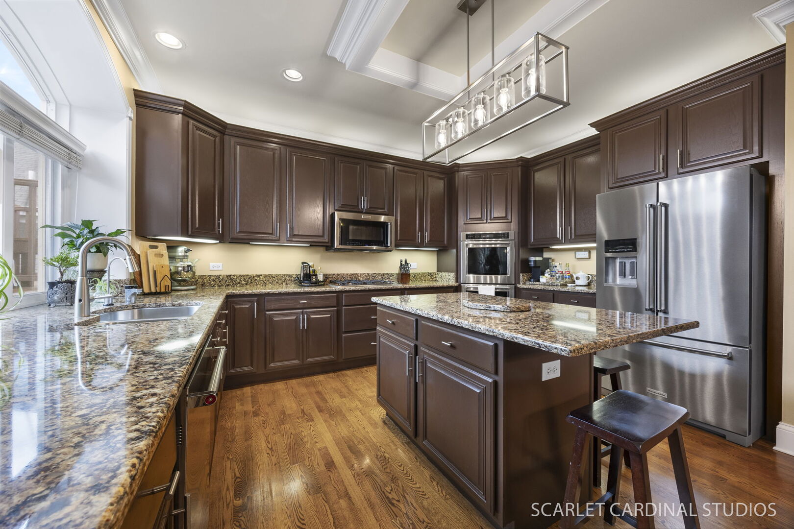 832 Deering Court, West Chicago, IL 60185