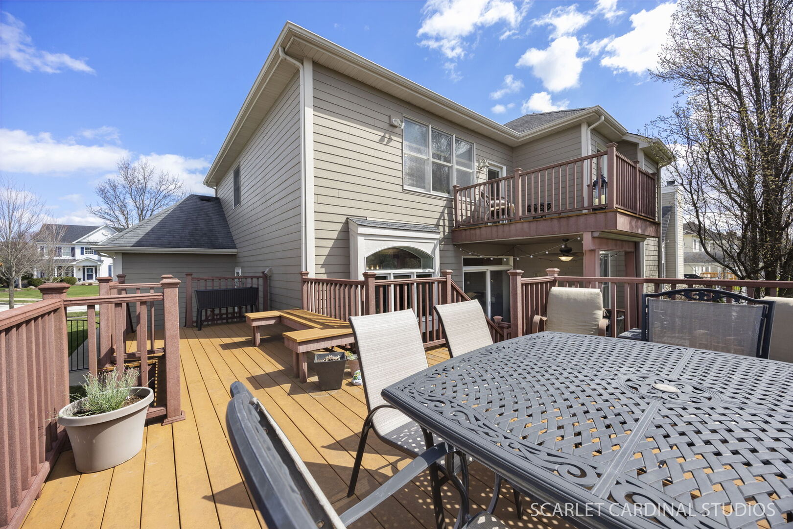 832 Deering Court, West Chicago, IL 60185