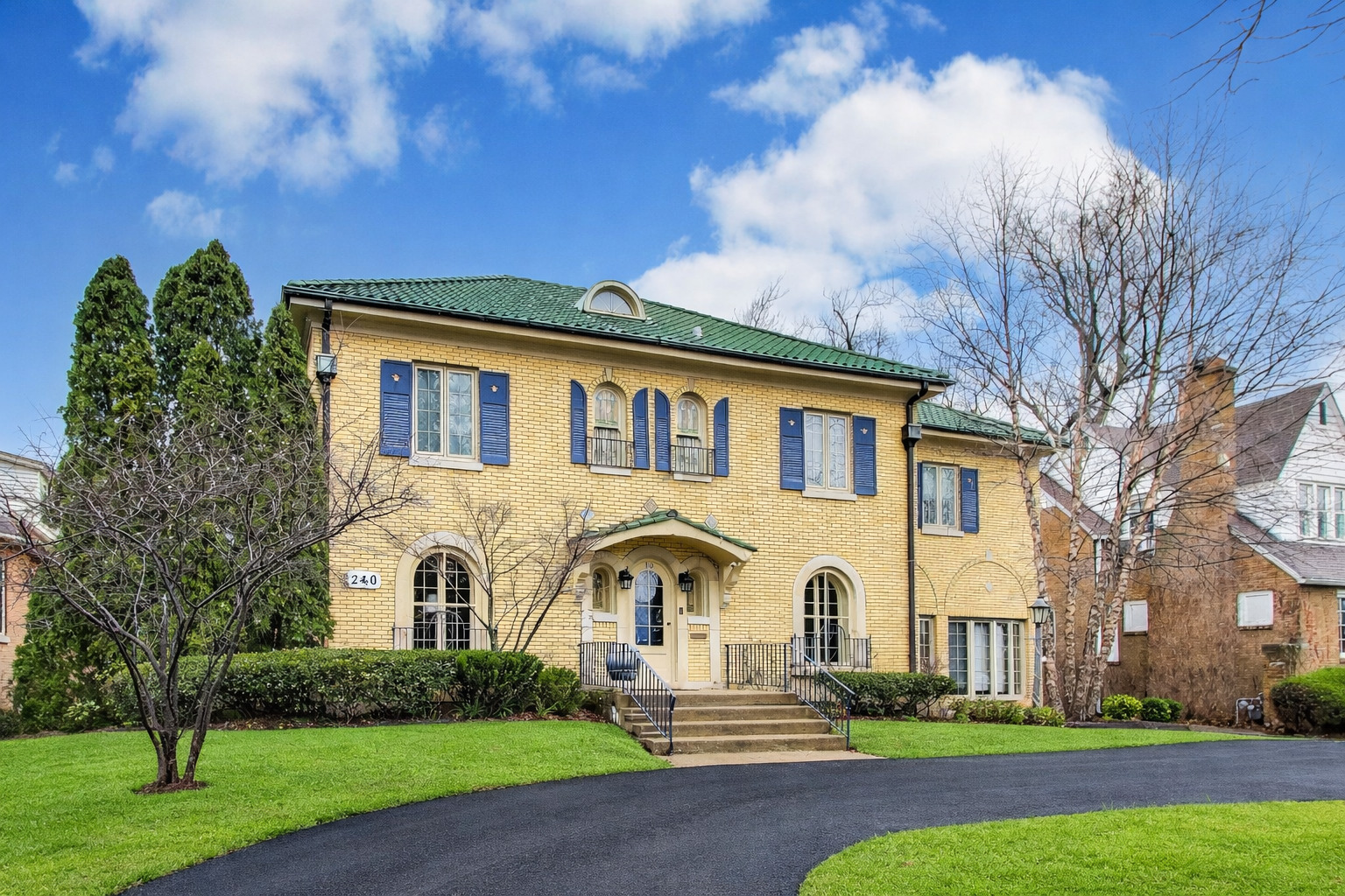 710 S Washington Avenue, Park Ridge, IL 60068