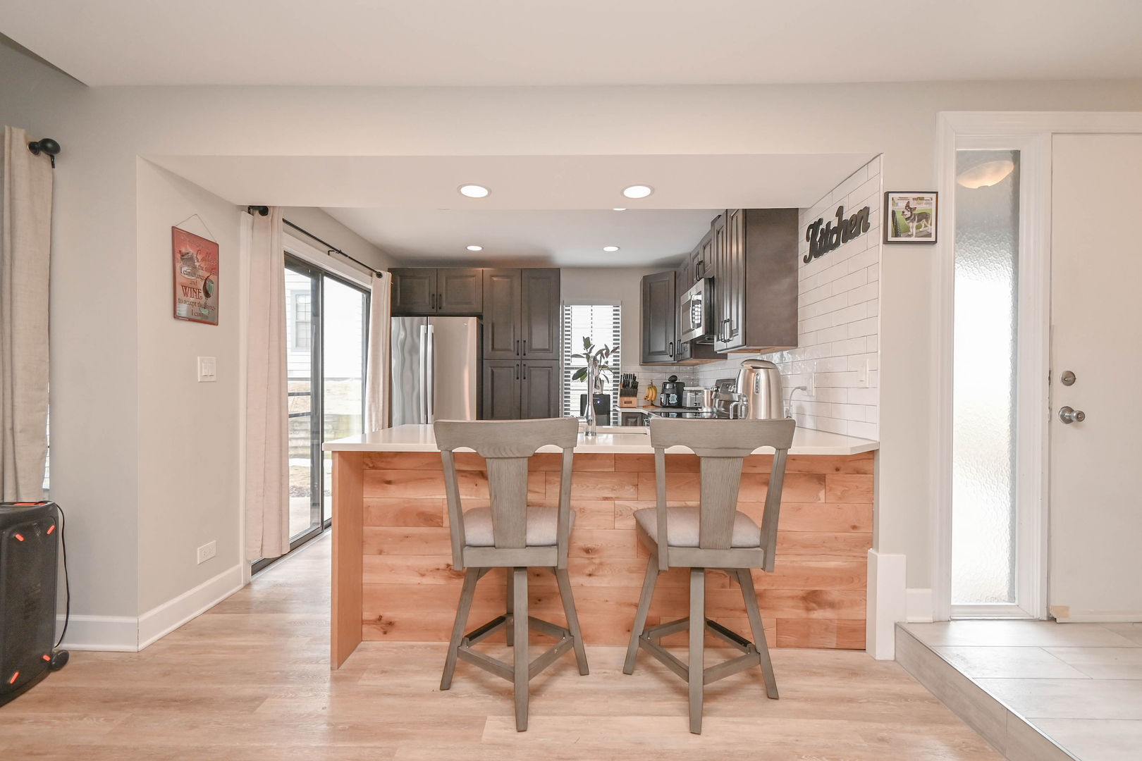 598 Dunham Road, Gurnee, IL 60031