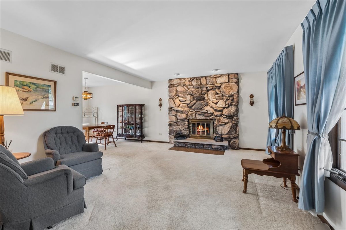 24821 S Michaels Street, Crete, IL 60417