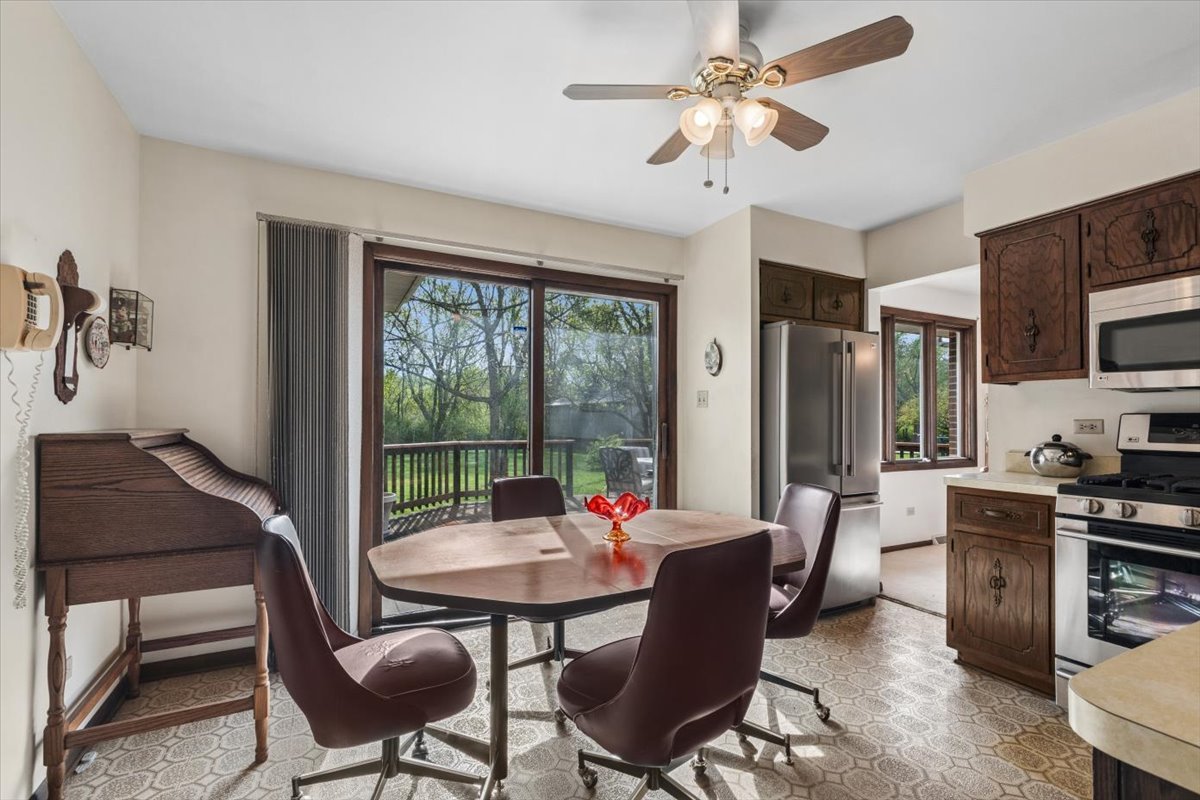 24821 S Michaels Street, Crete, IL 60417