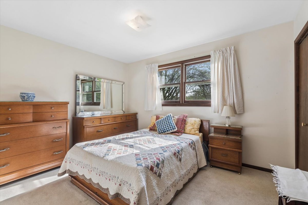 24821 S Michaels Street, Crete, IL 60417