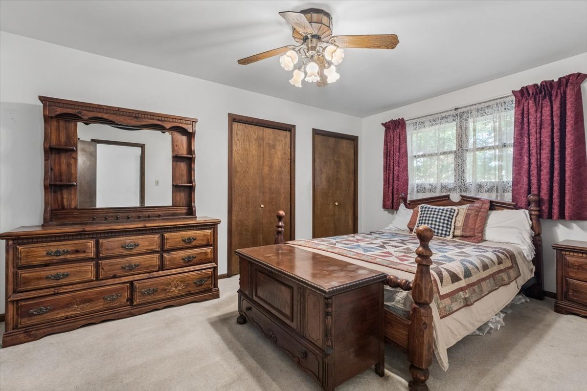 24821 S Michaels Street, Crete, IL 60417