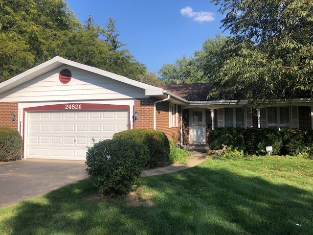 24821 S Michaels Street, Crete, IL 60417