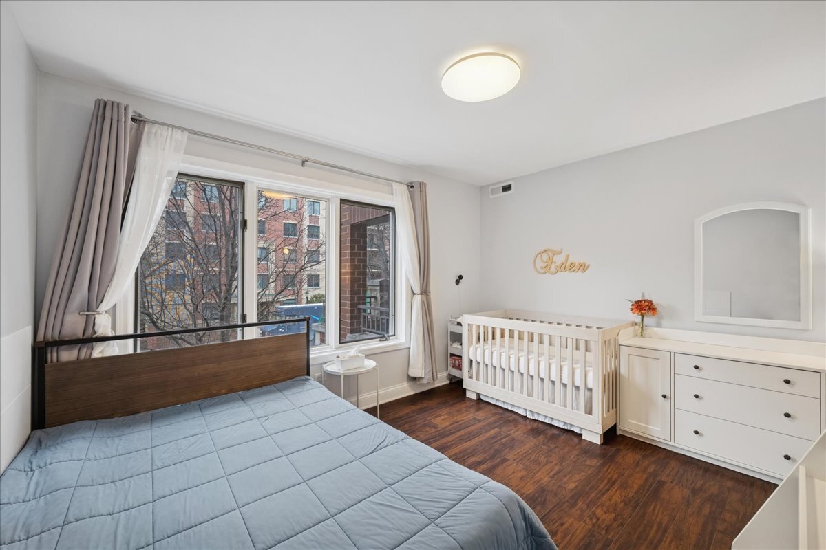 10 S Wille Street #201, Mount Prospect, IL 60056