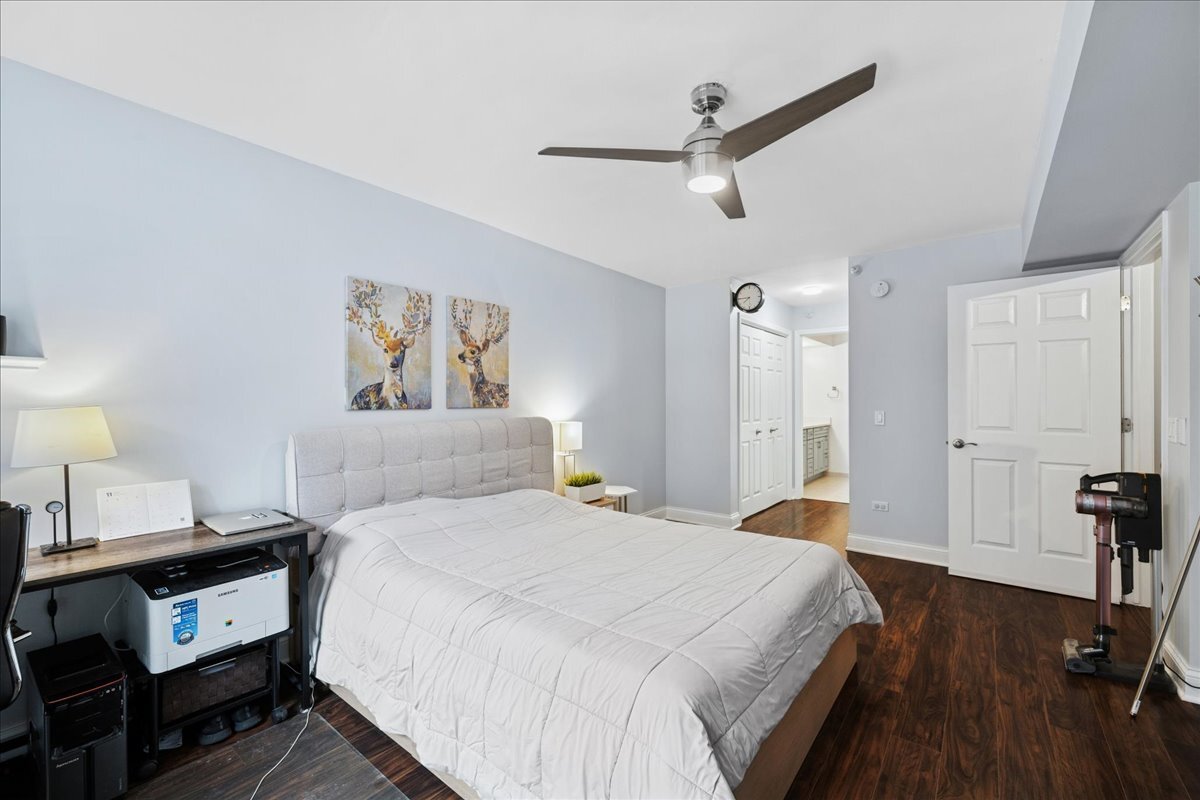 10 S Wille Street #201, Mount Prospect, IL 60056