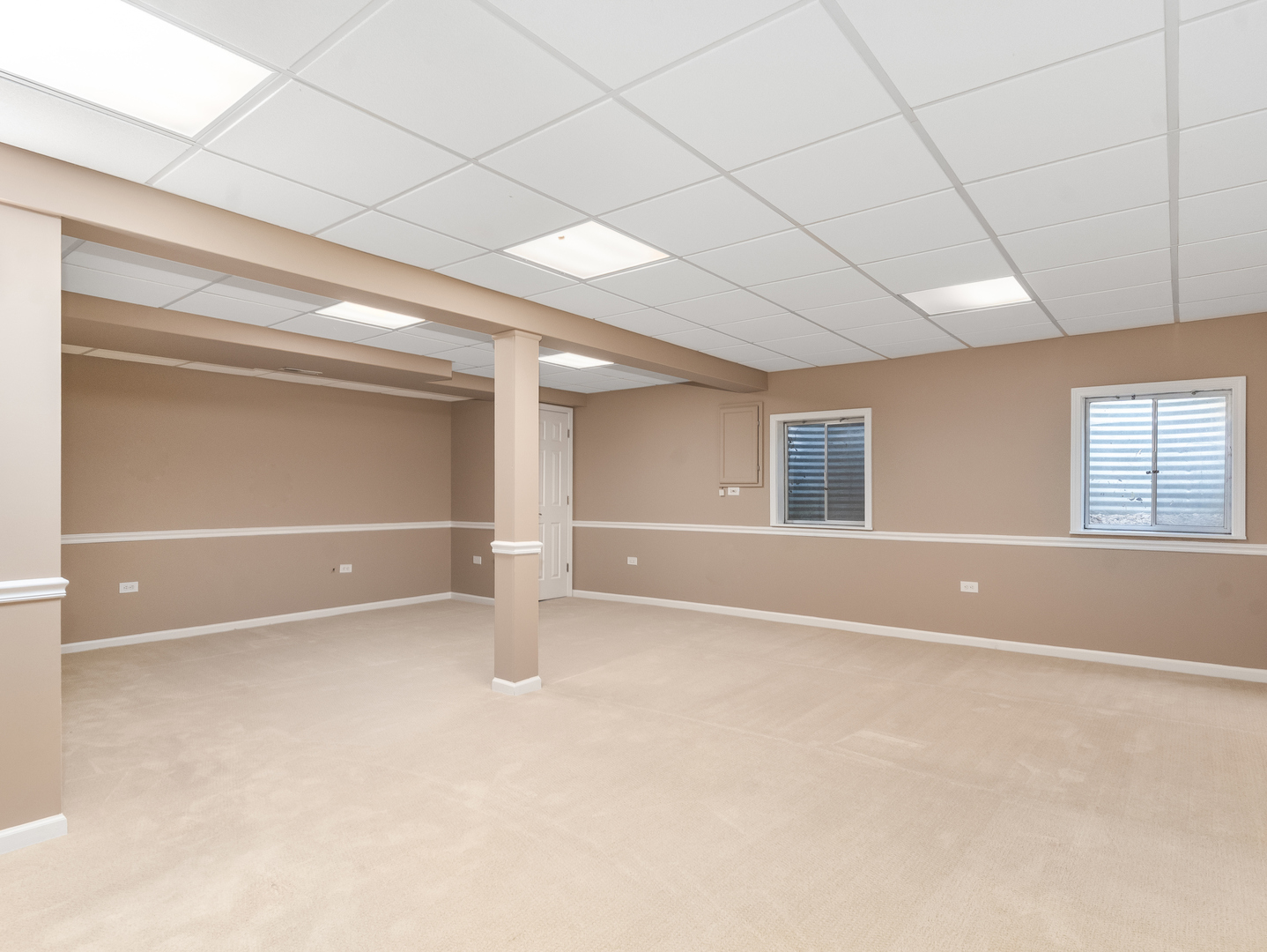 2295 STOUGHTON Drive, Aurora, IL 60502