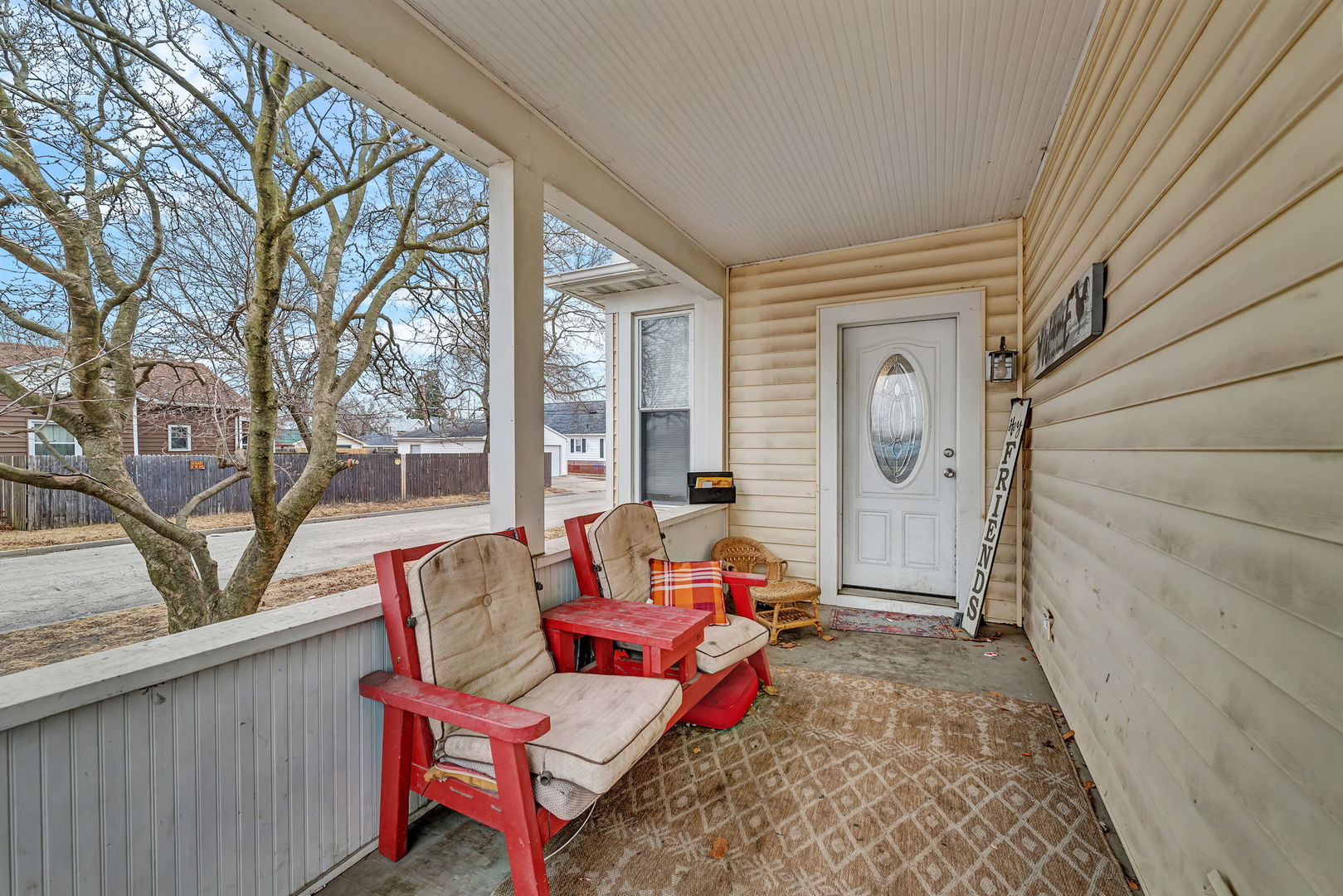 565 E Norris Drive, Ottawa, IL 61350