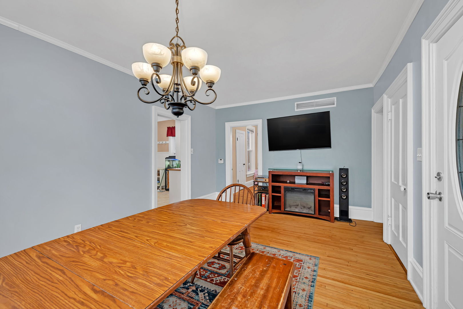 565 E Norris Drive, Ottawa, IL 61350