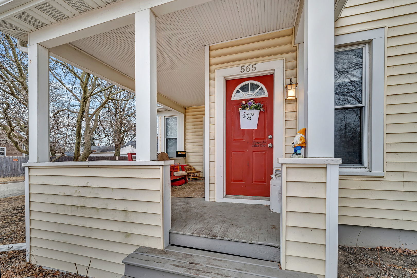 565 E Norris Drive, Ottawa, IL 61350