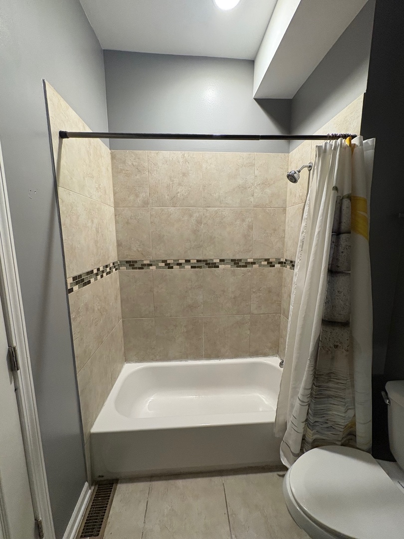 524 W 78th Street #1, Chicago, IL 60620