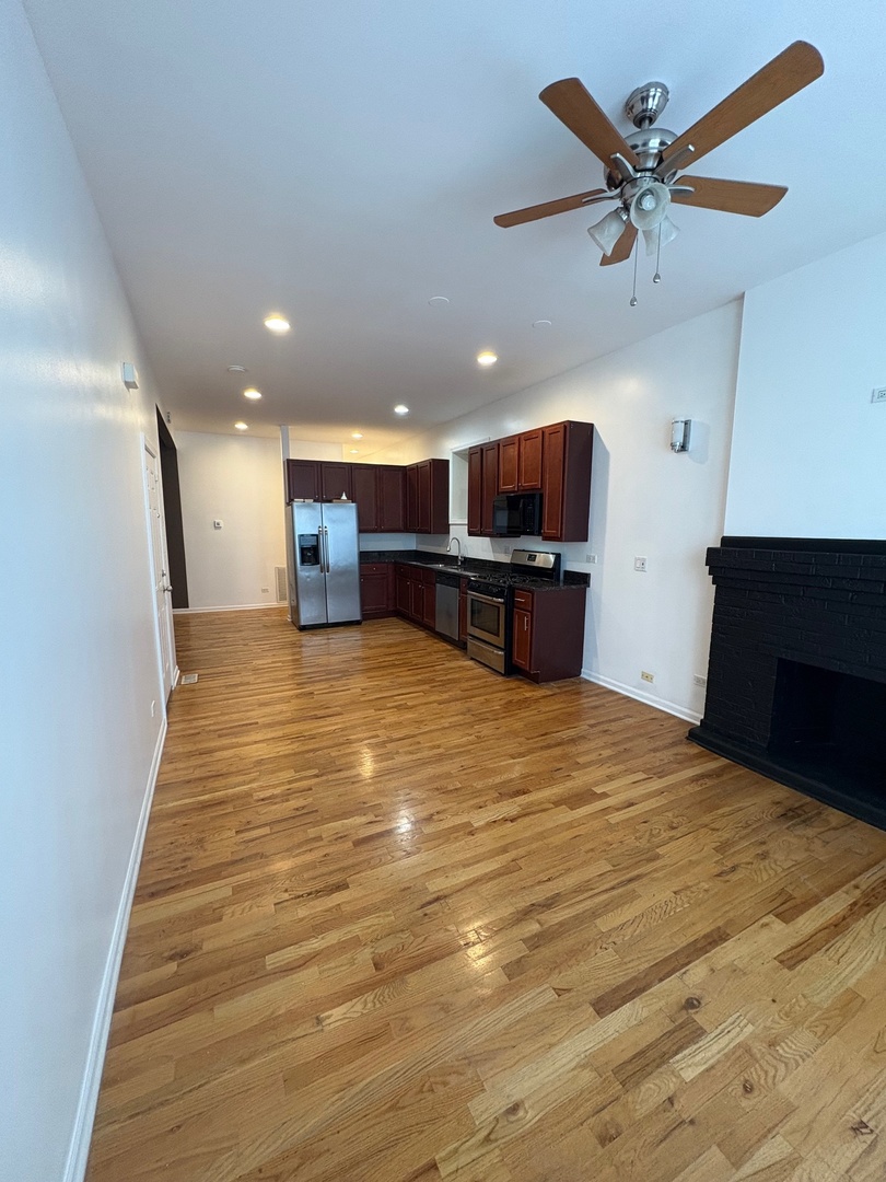 524 W 78th Street #1, Chicago, IL 60620
