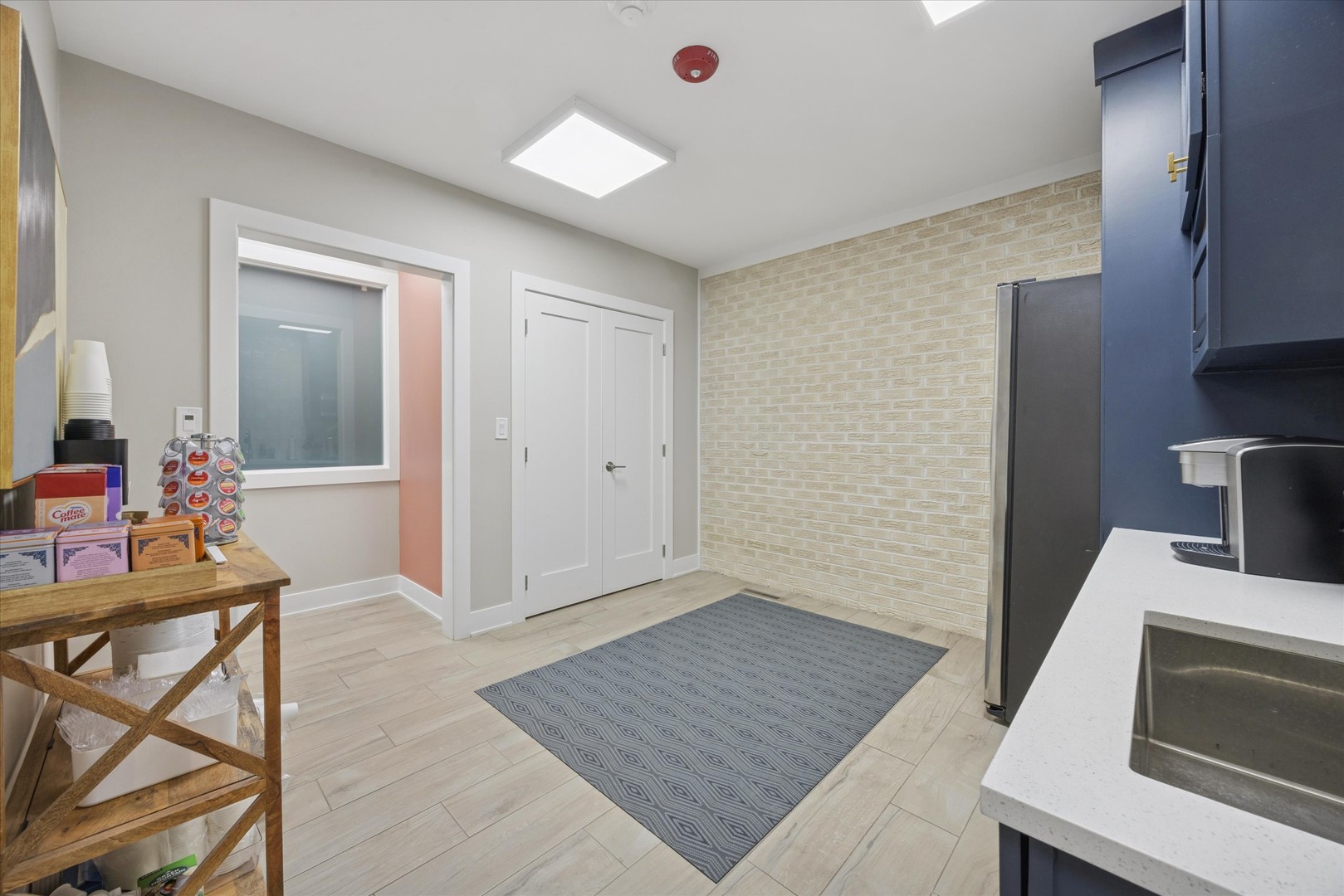 4910 Main Street #101, Downers Grove, IL 60515