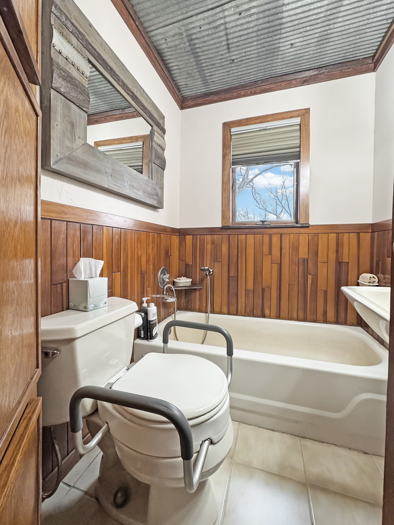 1765 Glenwood Dyer Road, Lynwood, IL 60411