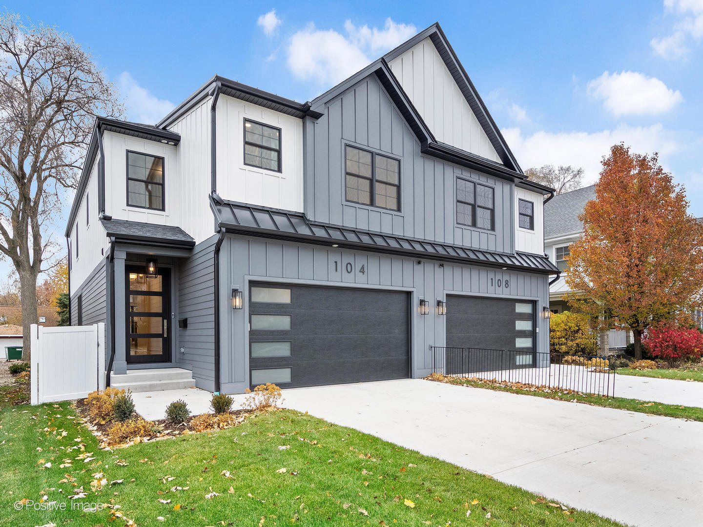 104 N Evergreen Avenue, Elmhurst, IL 60126