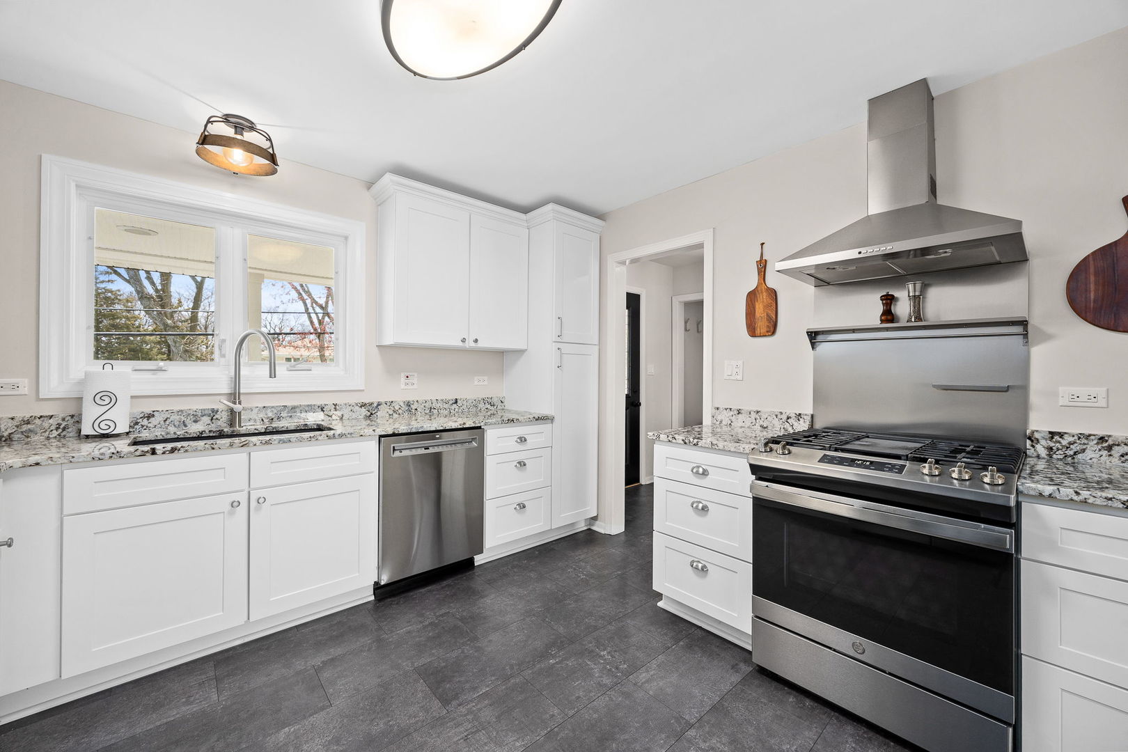 1108 59th Street, Downers Grove, IL 60516