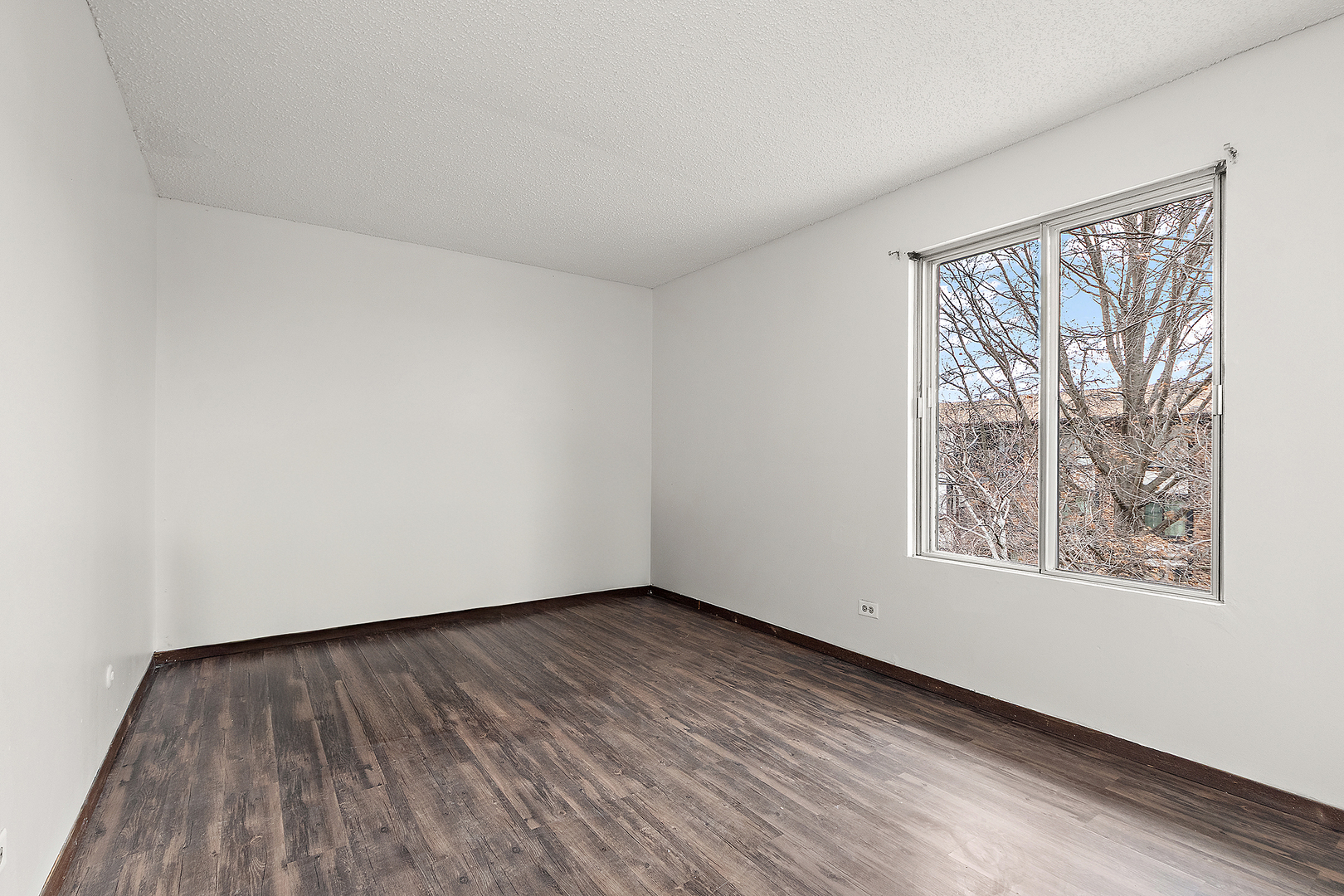 13651 Lamon Avenue #B12, Crestwood, IL 60418