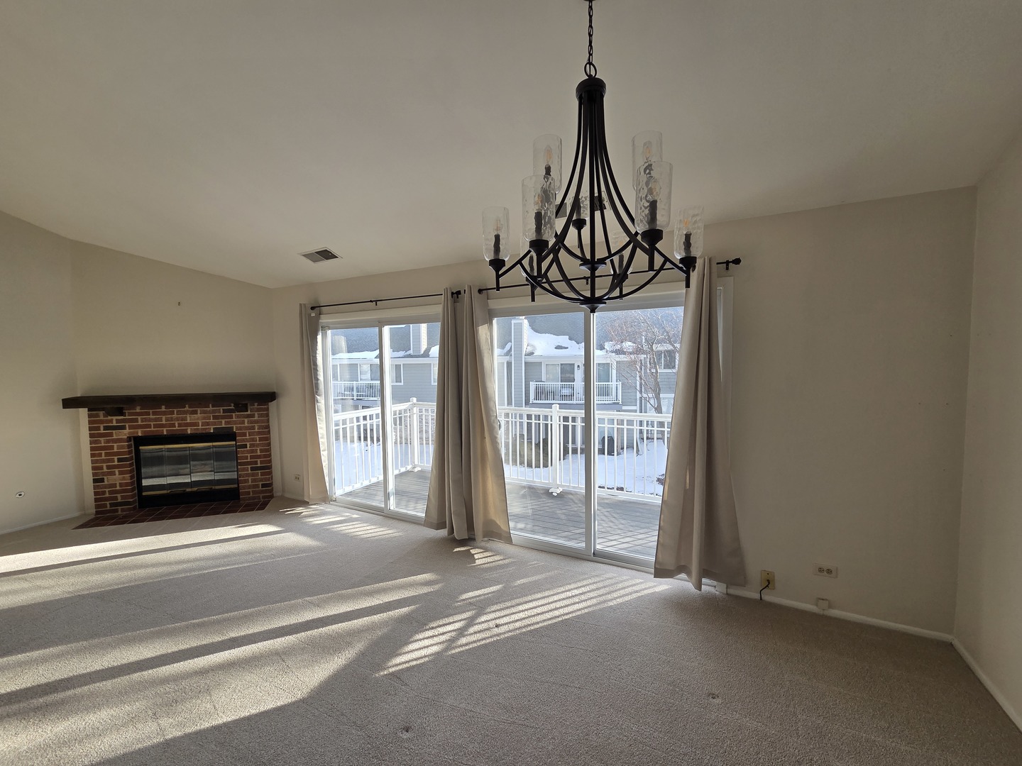 603 Stone Circle Court #V2, Schaumburg, IL 60194