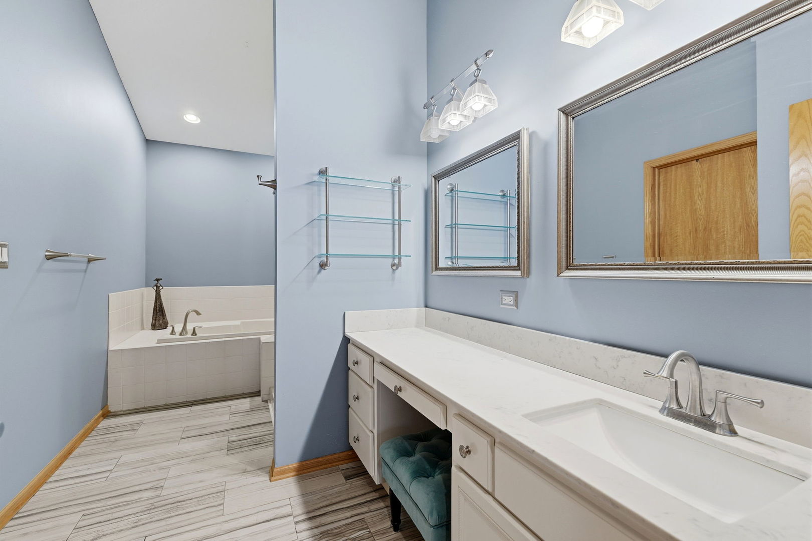 21702 Higley Lane, Frankfort, IL 60423