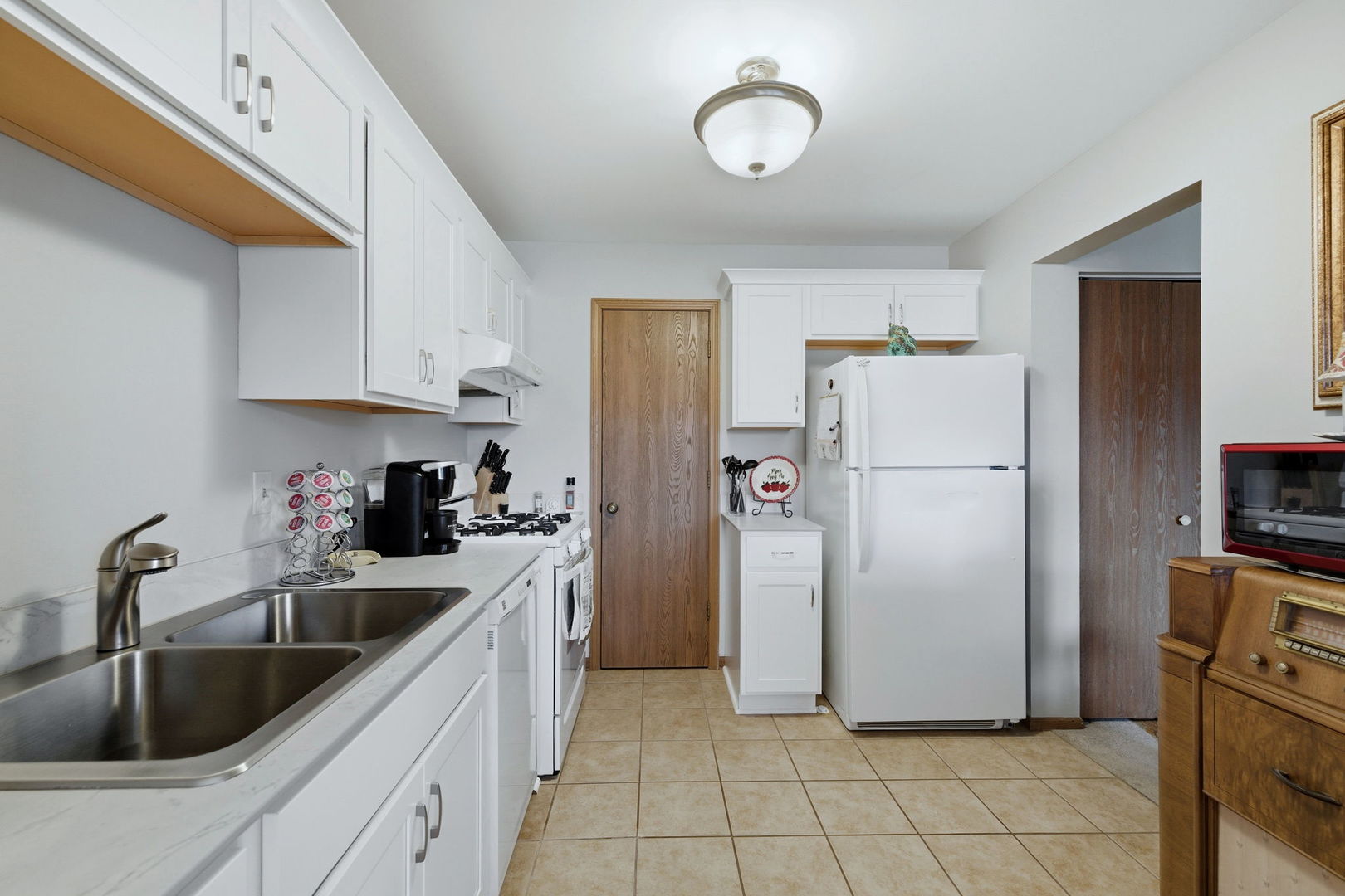 1215 Williamsport Drive #2, Westmont, IL 60559