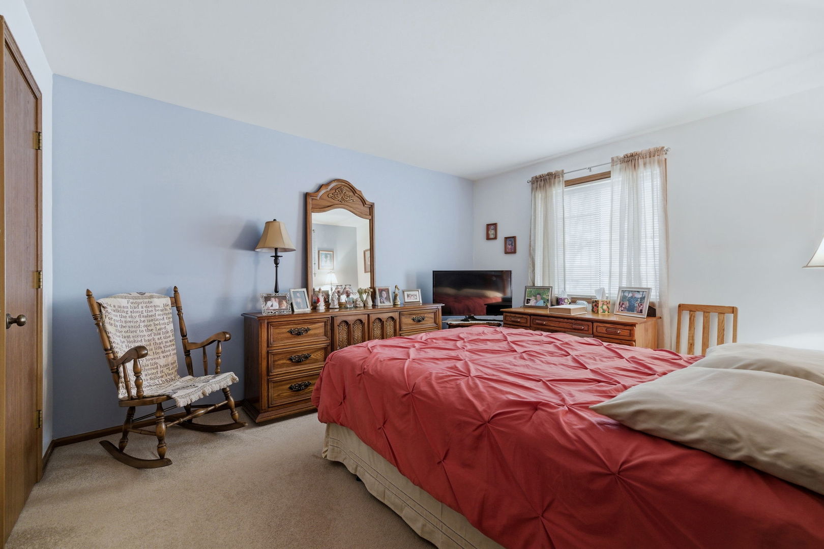 1215 Williamsport Drive #2, Westmont, IL 60559