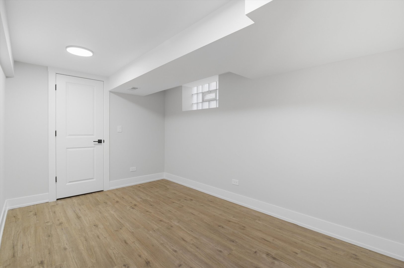 6721 W 63rd Street, Chicago, IL 60638