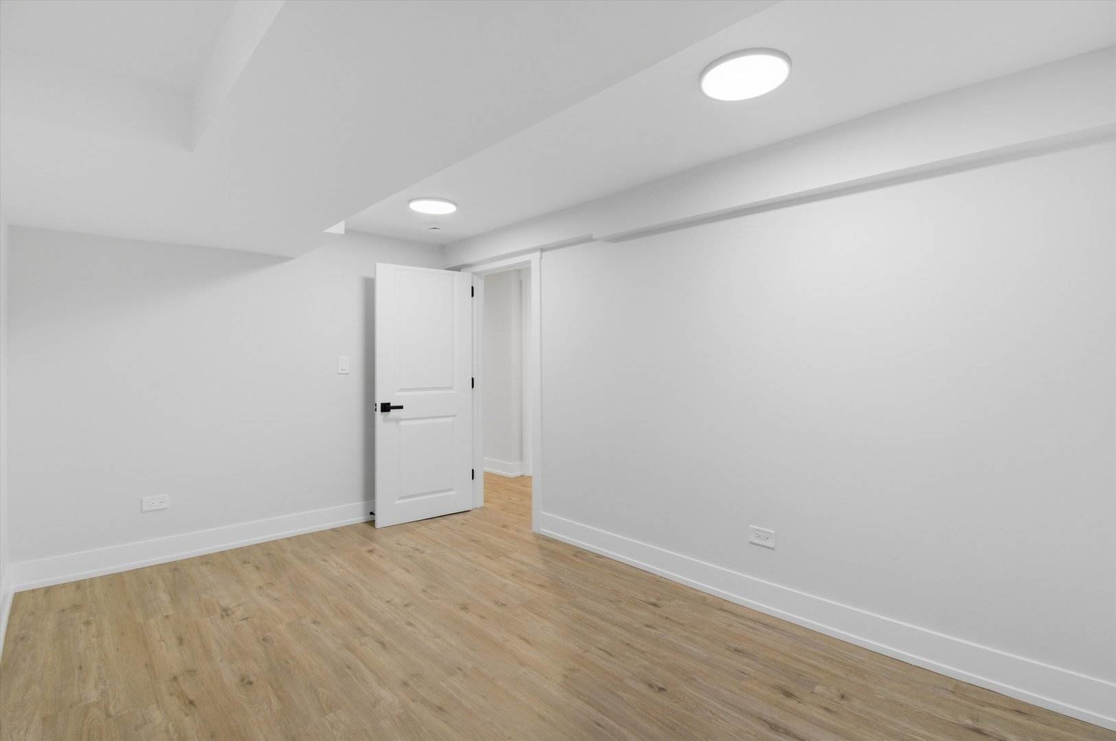 6721 W 63rd Street, Chicago, IL 60638