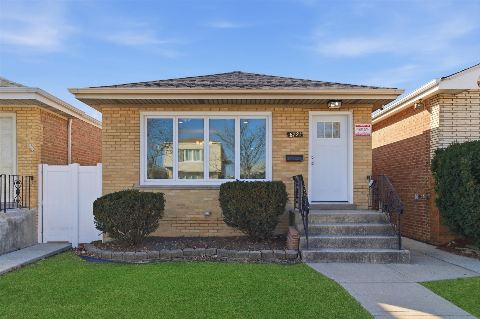 6721 W 63rd Street, Chicago, IL 60638