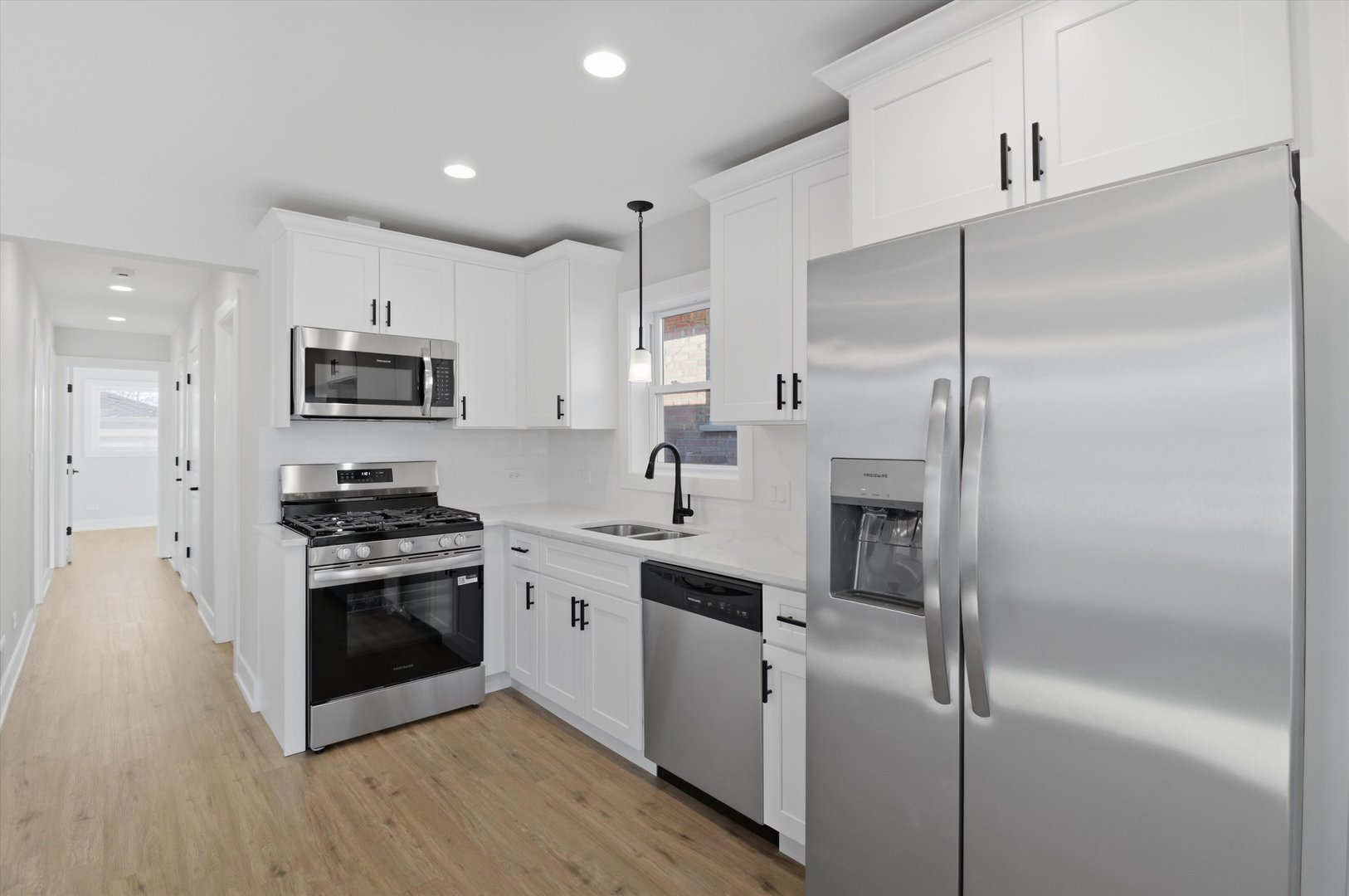 6721 W 63rd Street, Chicago, IL 60638