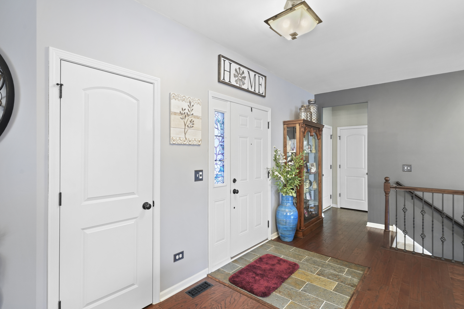 2165 Walnut Glen Boulevard, Island Lake, IL 60042