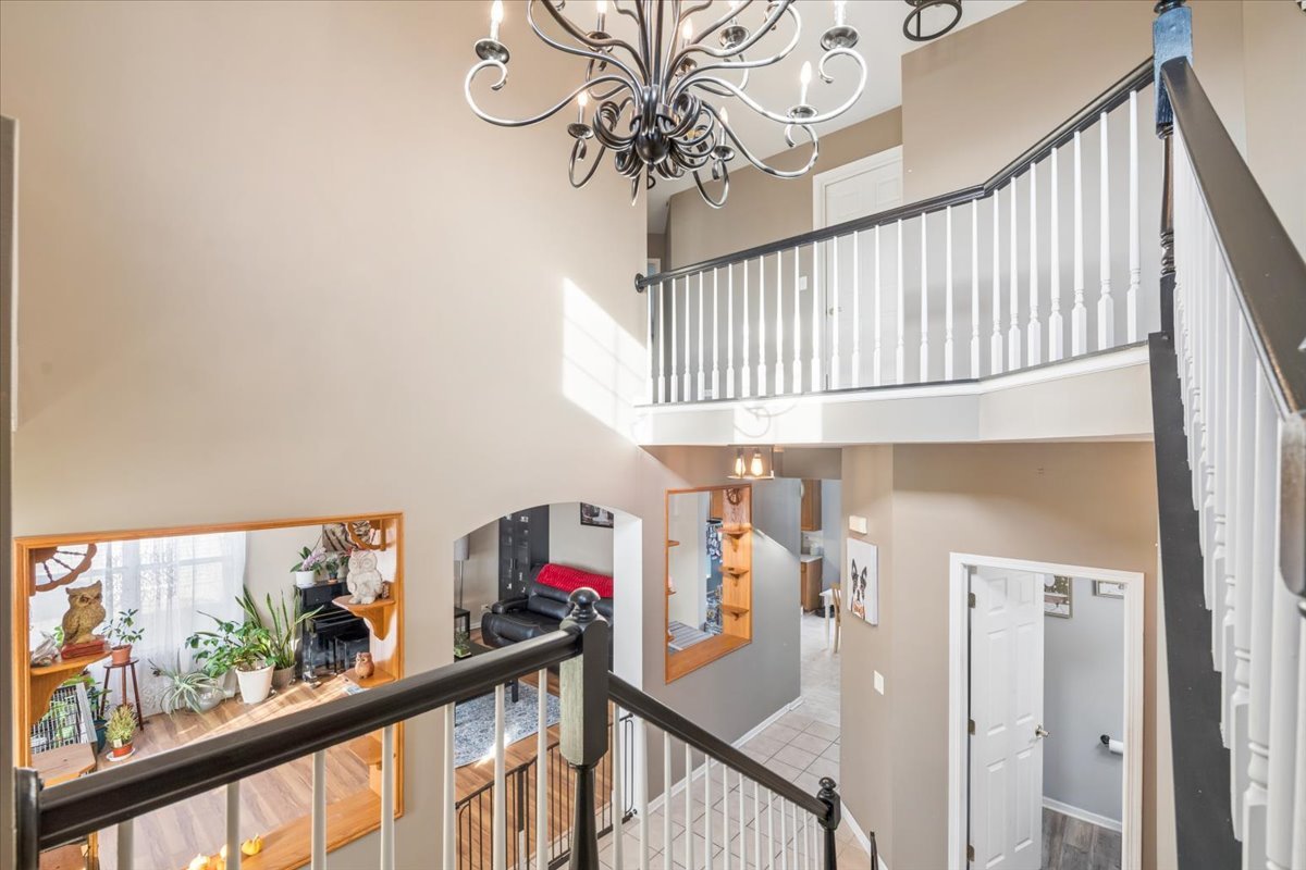 821 Red Barn Lane, Elgin, IL 60124