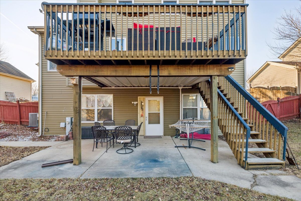 821 Red Barn Lane, Elgin, IL 60124