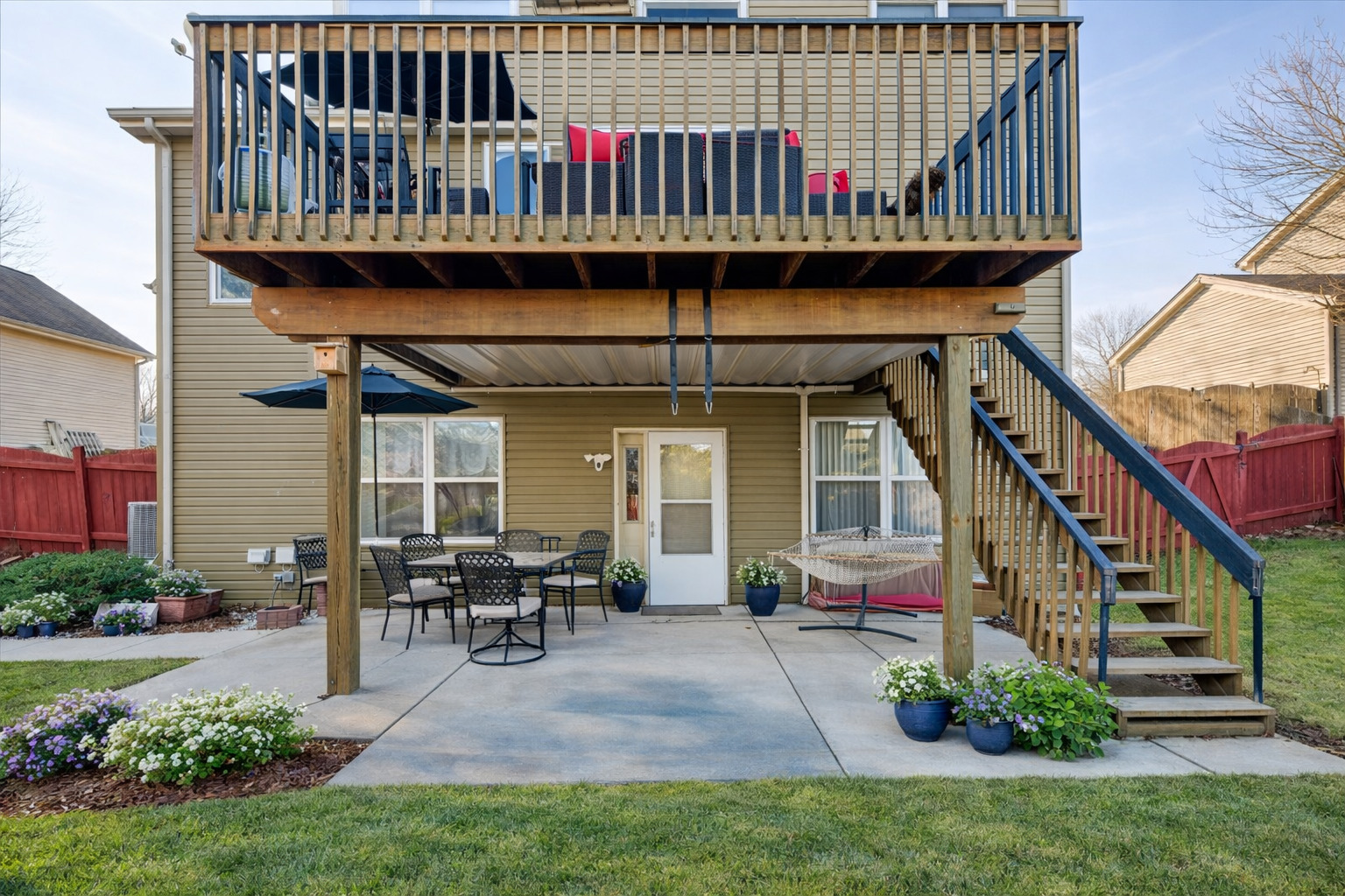 821 Red Barn Lane, Elgin, IL 60124