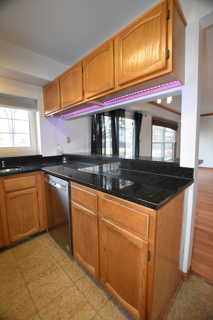 4475 Olmstead Drive, Hoffman Estates, IL 60192