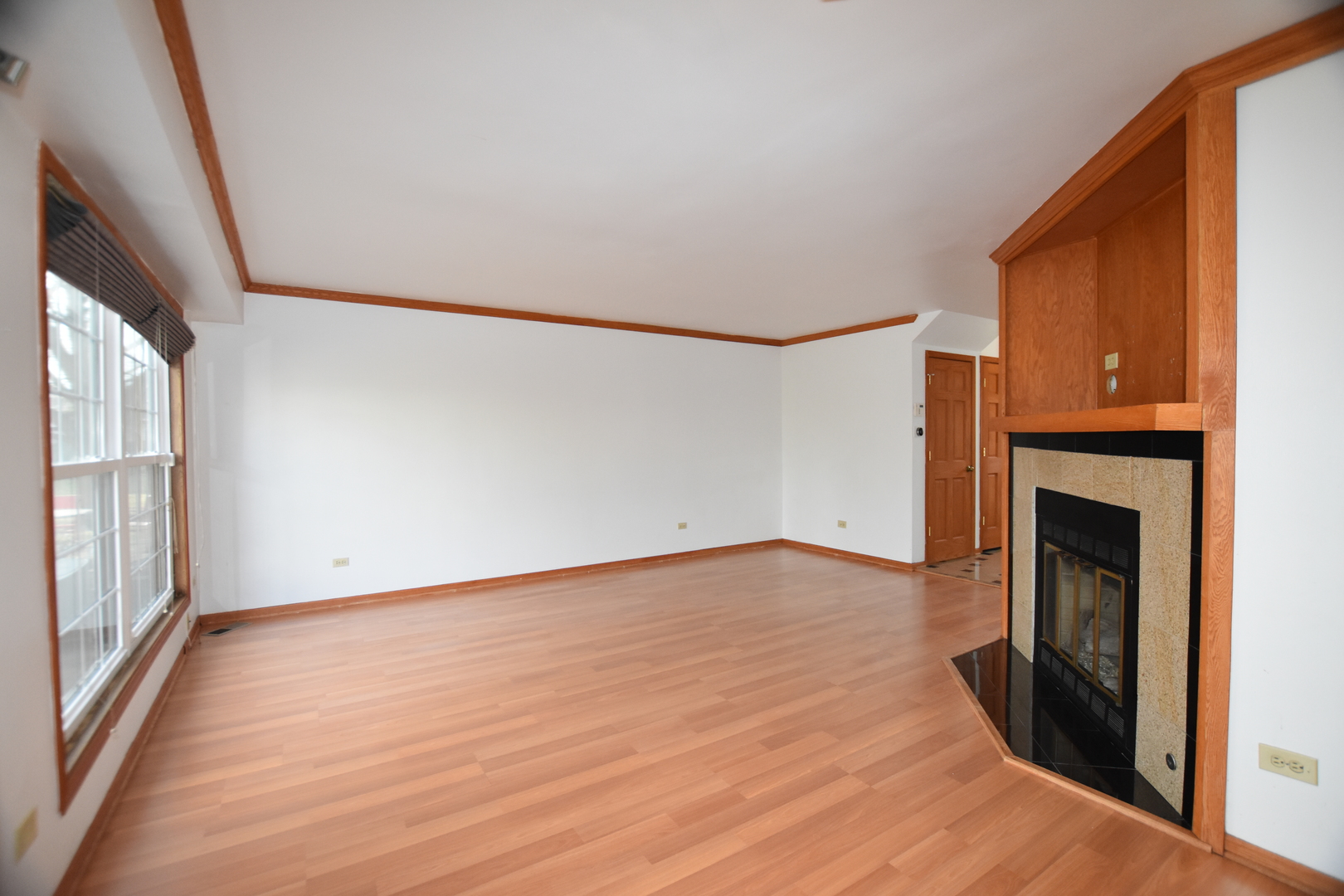 4475 Olmstead Drive, Hoffman Estates, IL 60192