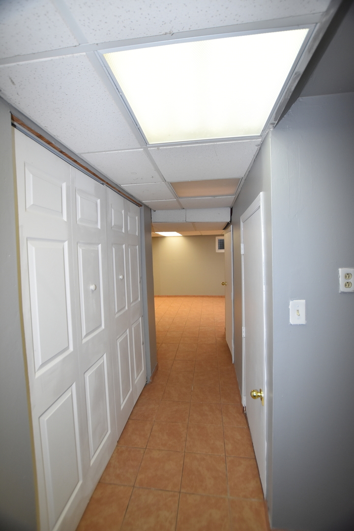 4475 Olmstead Drive, Hoffman Estates, IL 60192