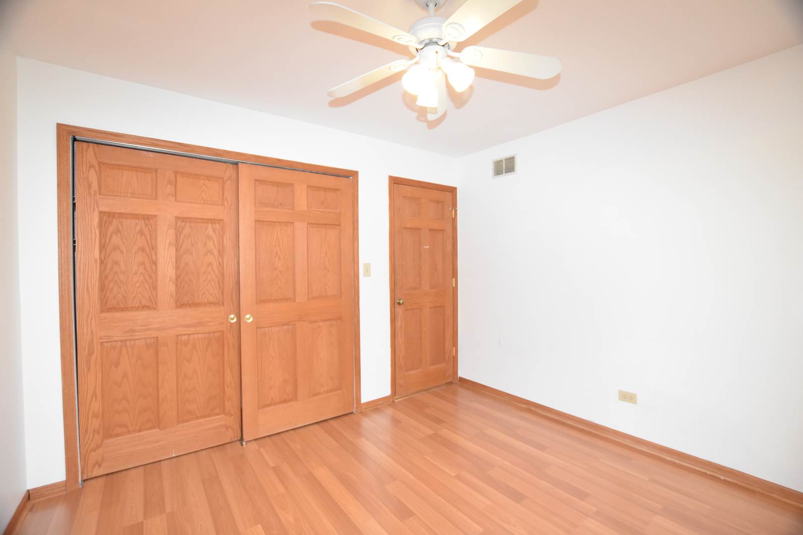 4475 Olmstead Drive, Hoffman Estates, IL 60192