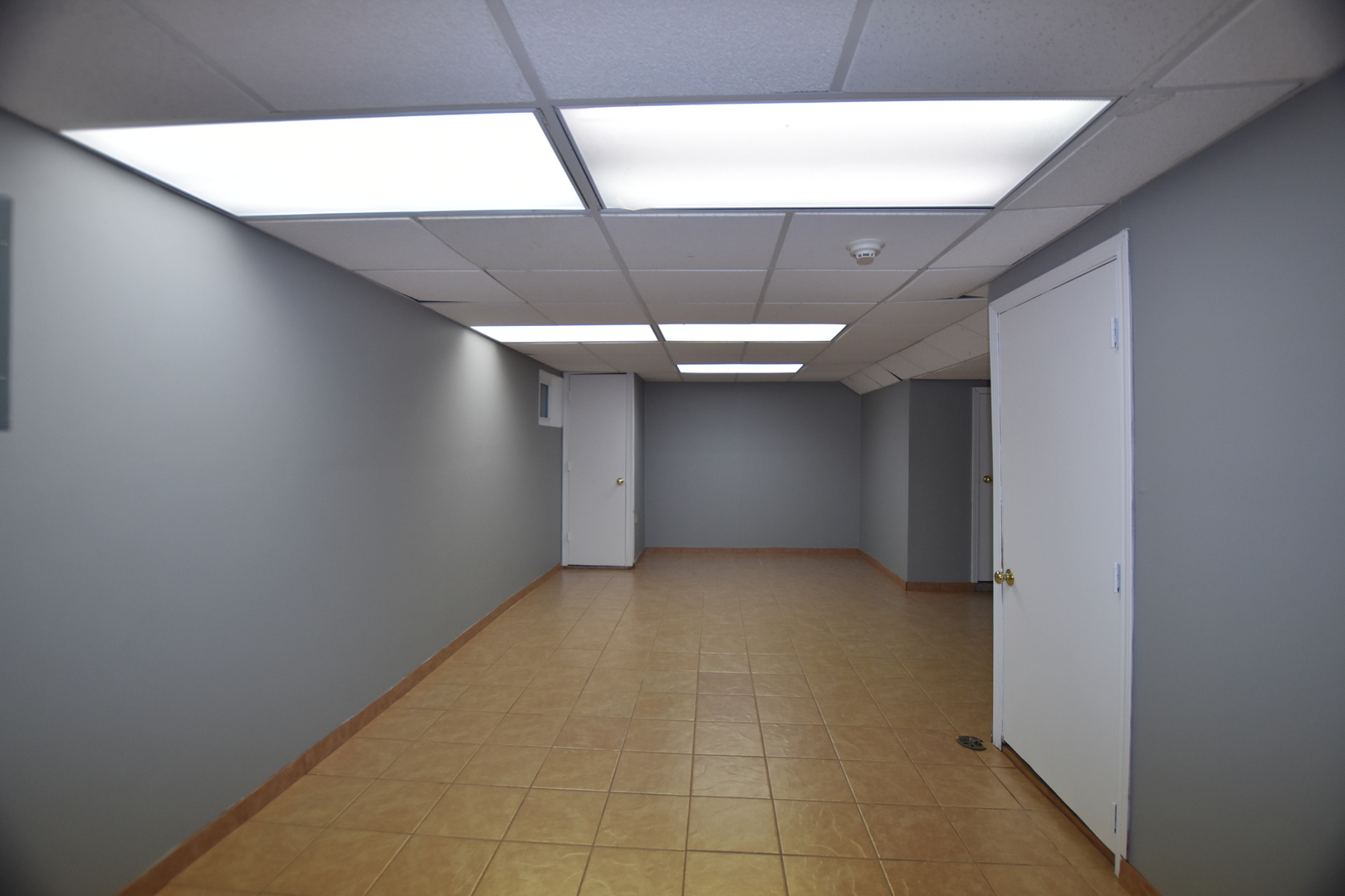 4475 Olmstead Drive, Hoffman Estates, IL 60192