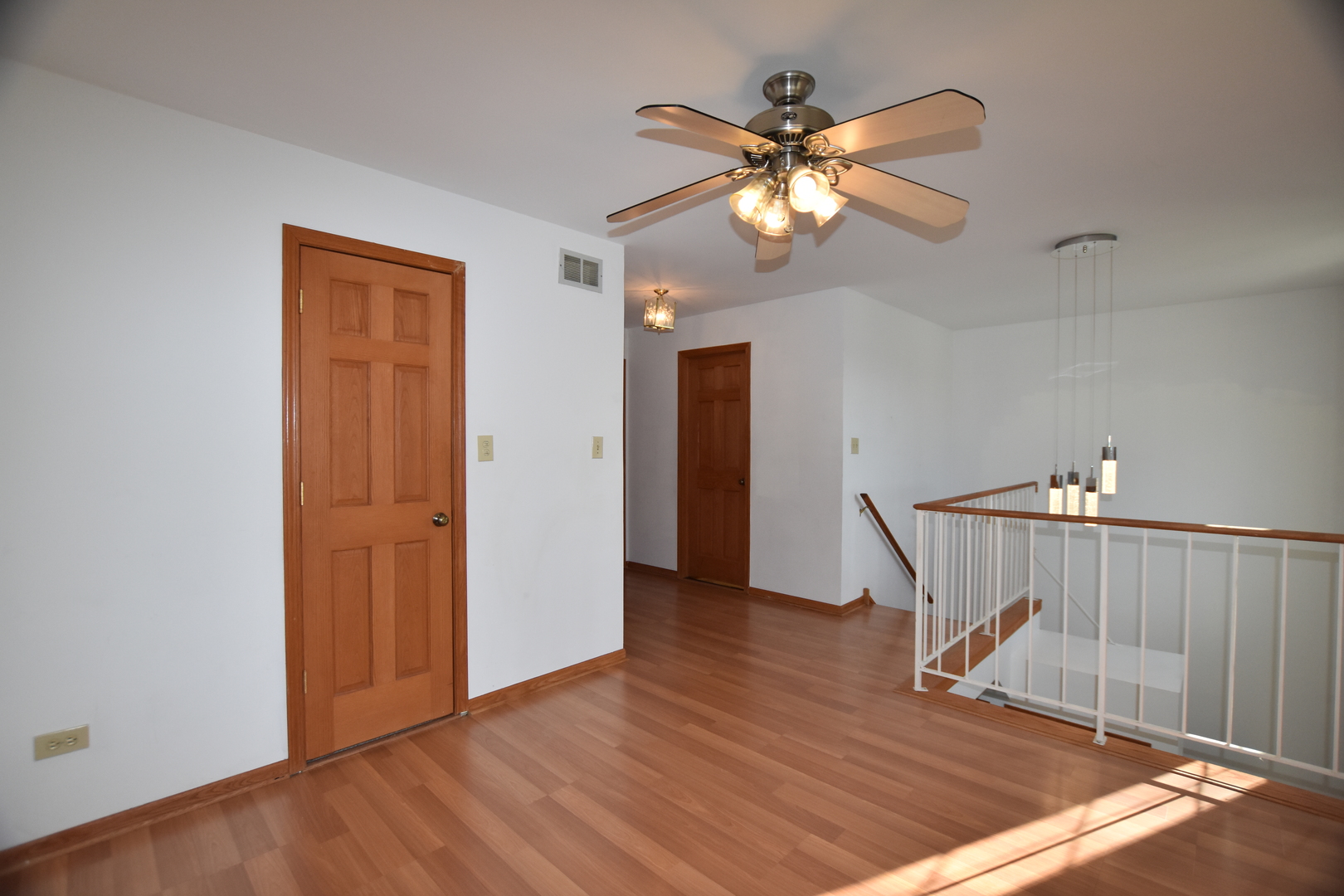 4475 Olmstead Drive, Hoffman Estates, IL 60192