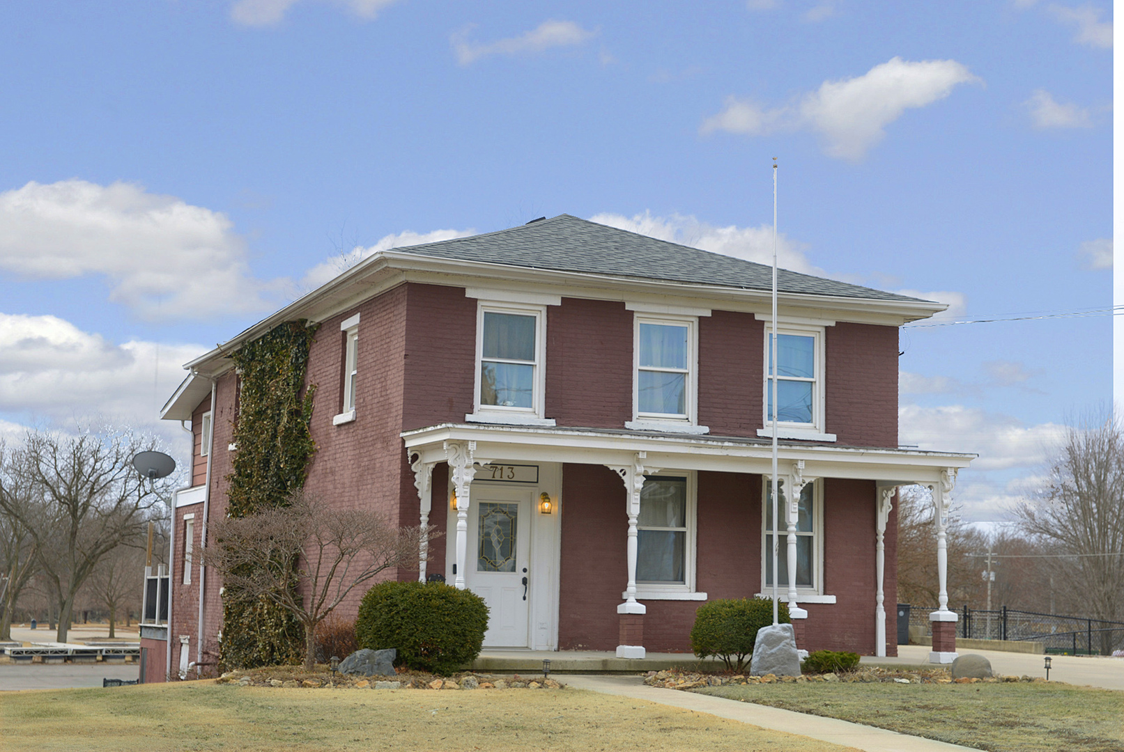 713 E Superior Street, Ottawa, IL 61350