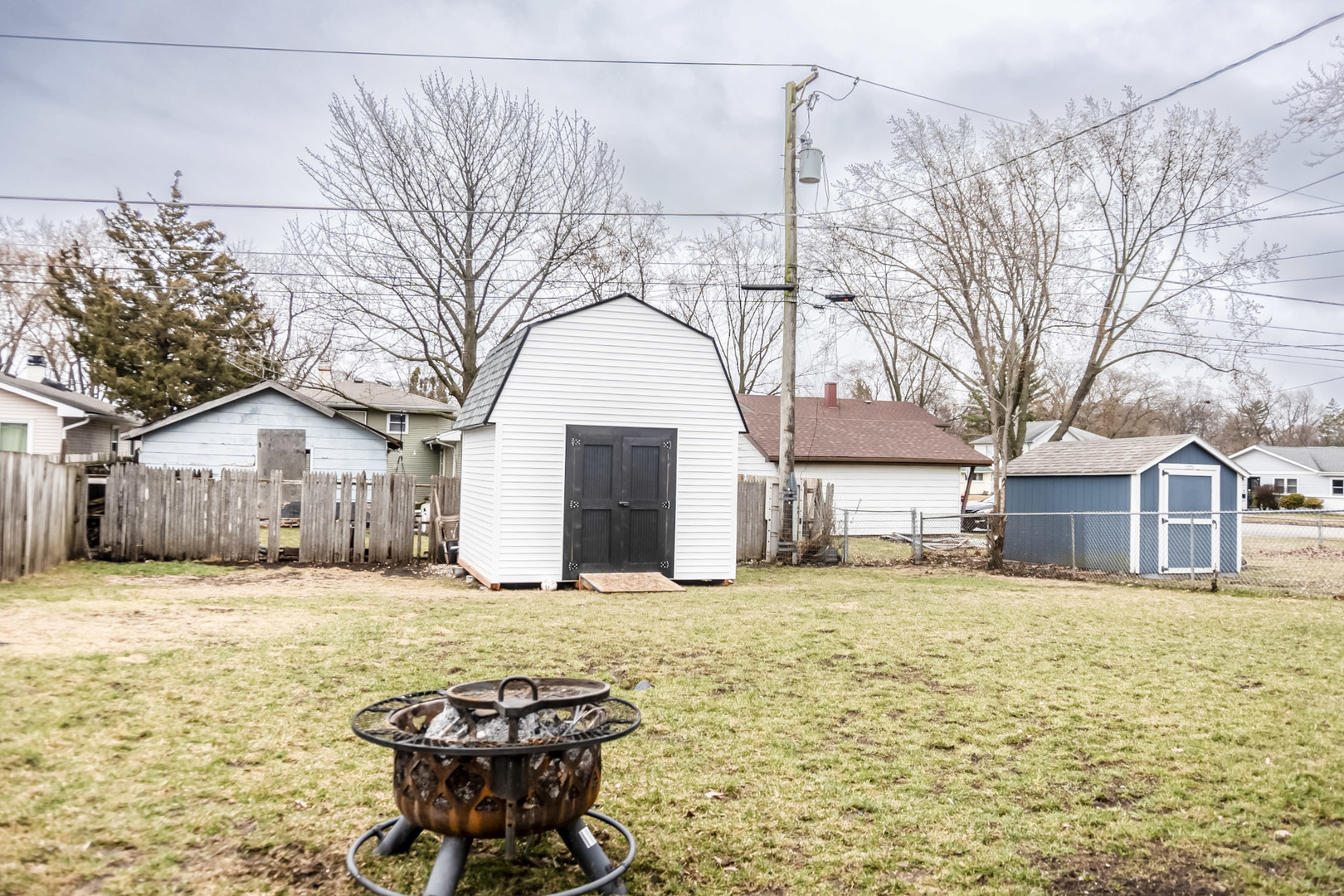 213 N Idlewild Avenue, Mundelein, IL 60060