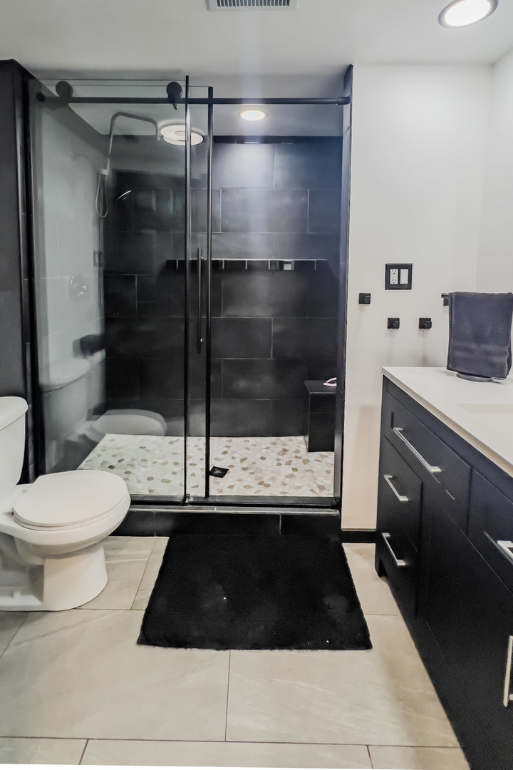 213 N Idlewild Avenue, Mundelein, IL 60060