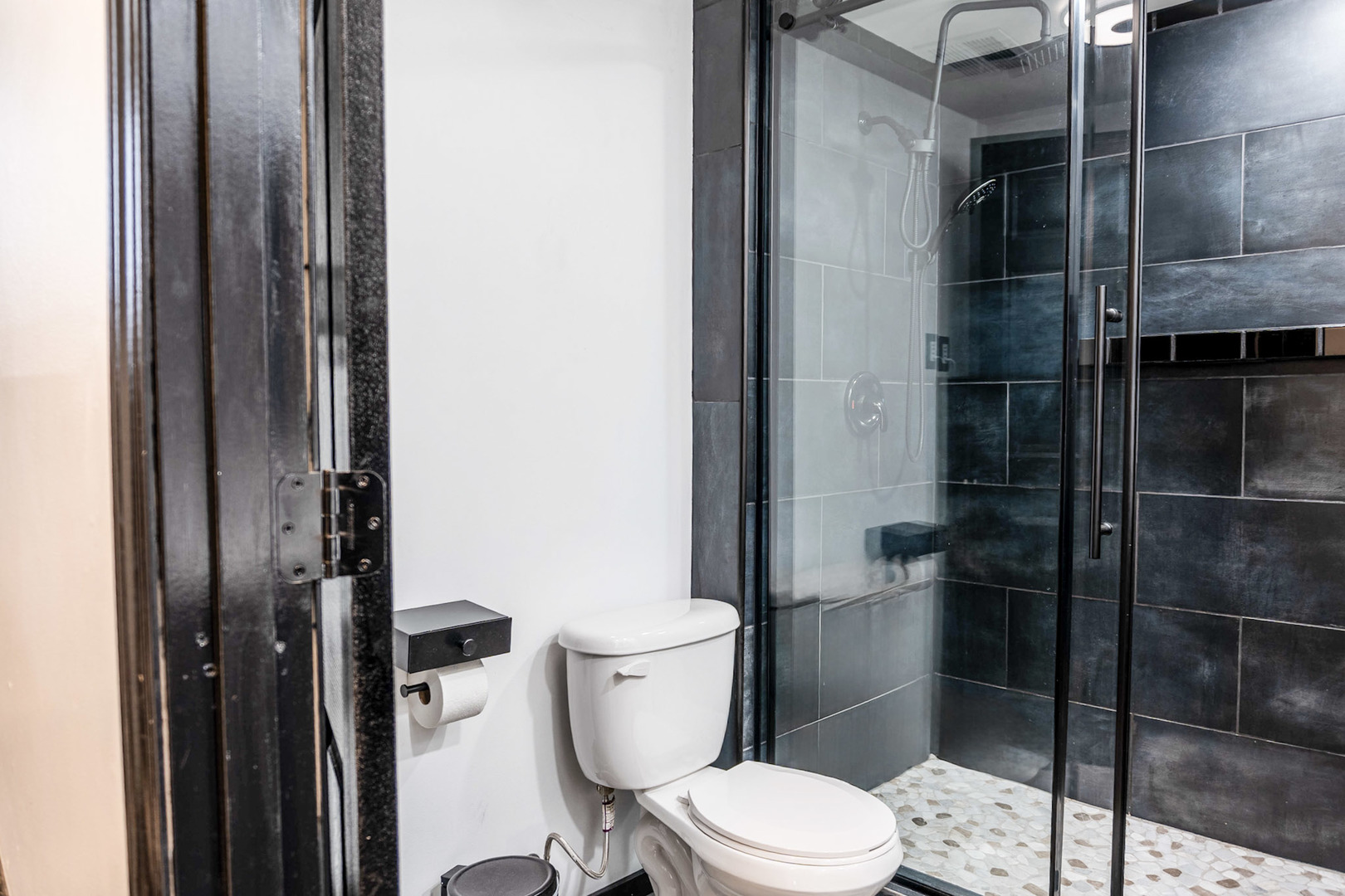 213 N Idlewild Avenue, Mundelein, IL 60060