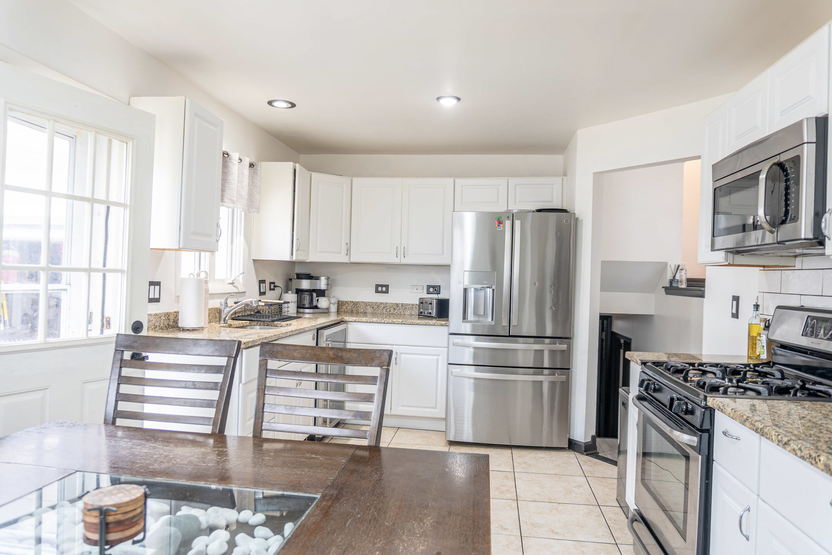 213 N Idlewild Avenue, Mundelein, IL 60060