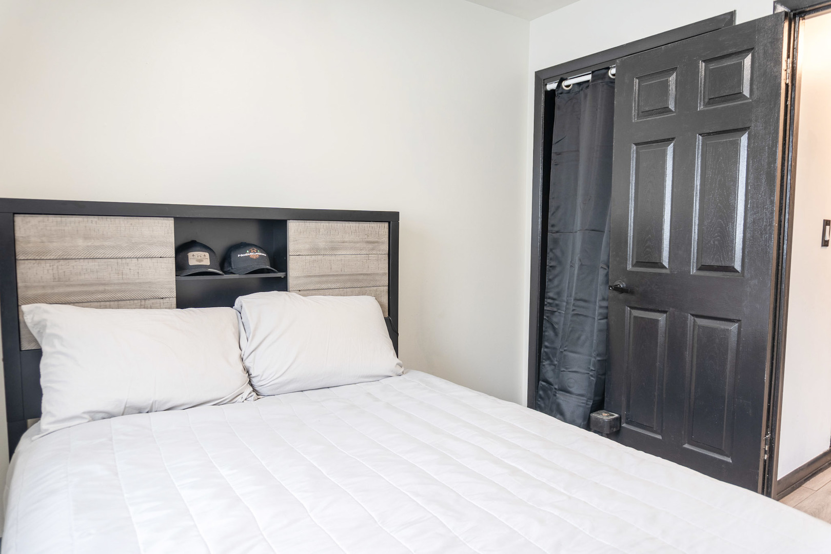 213 N Idlewild Avenue, Mundelein, IL 60060