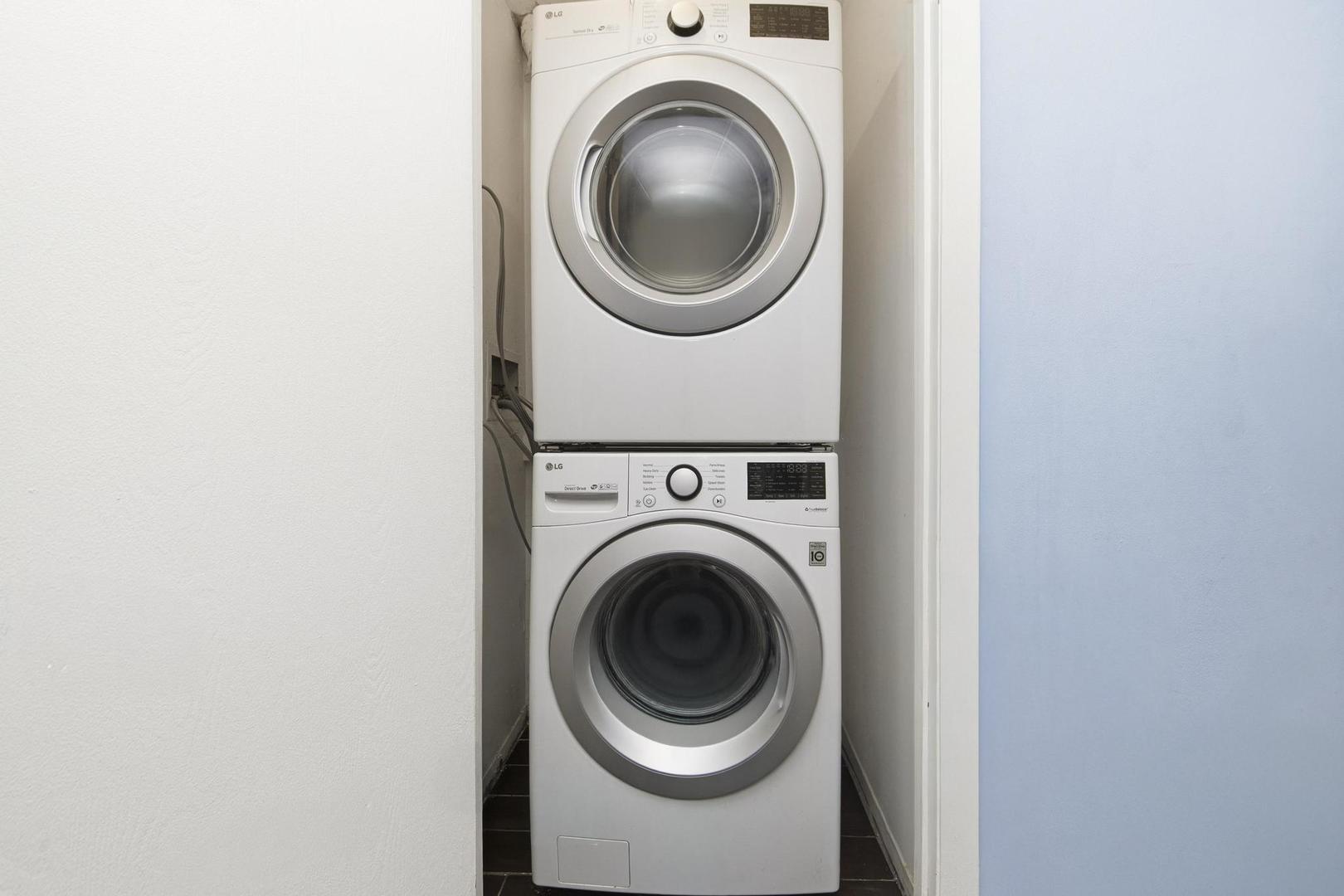 142 Klein Creek Court #B, Carol Stream, IL 60188