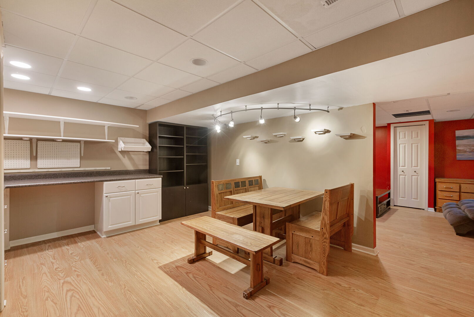 905 Grand Boulevard, Wauconda, IL 60084