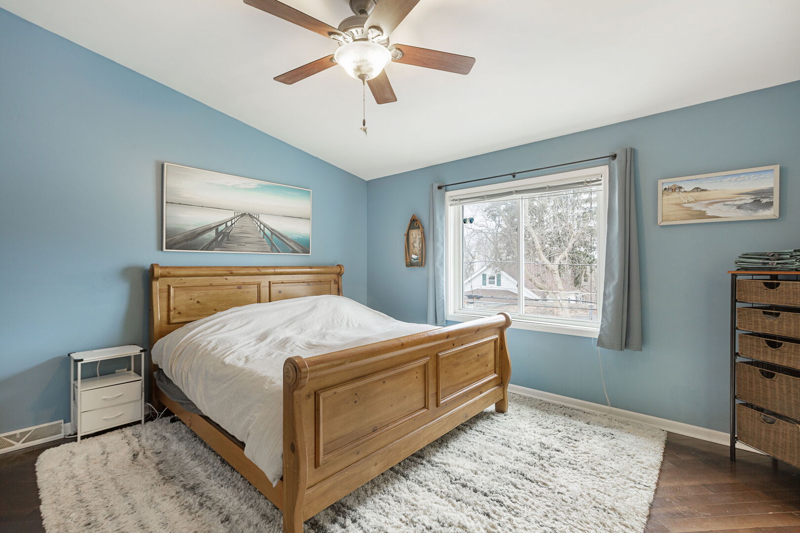 905 Grand Boulevard, Wauconda, IL 60084